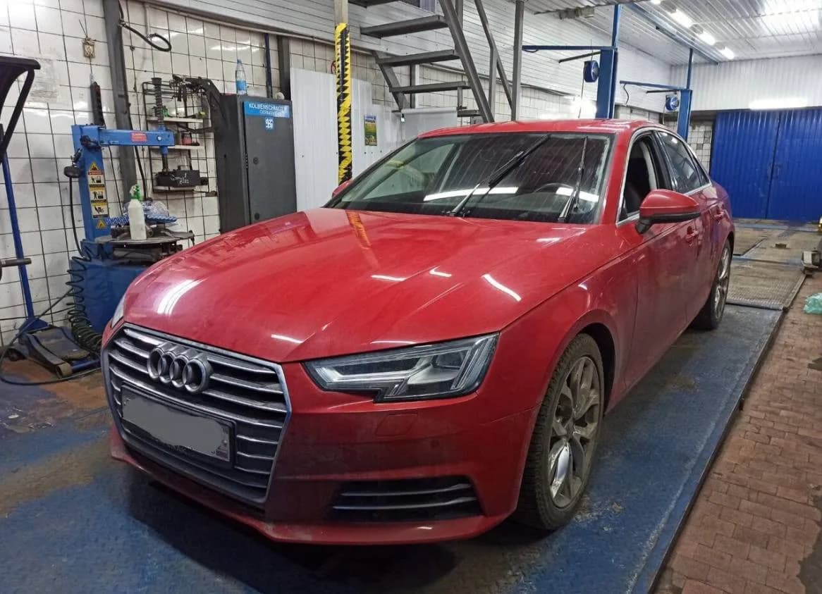 Audi A4 в цехе